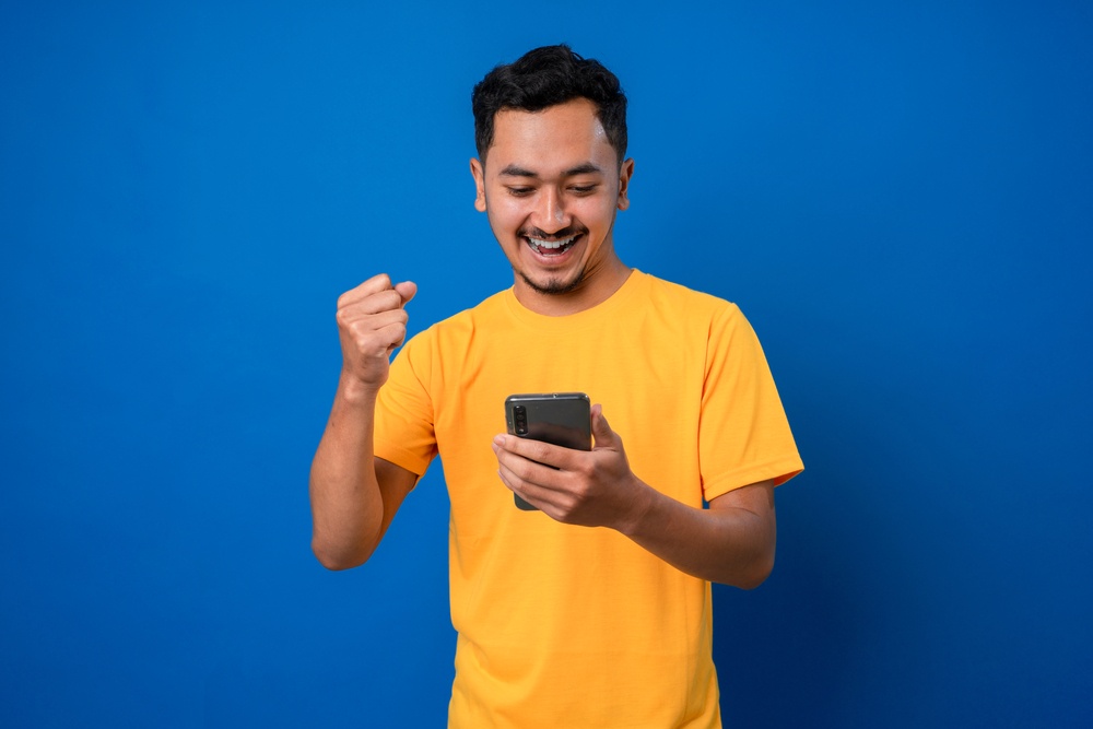 VENDITA E RIPARAZIONI CELLULARI AD ERBA